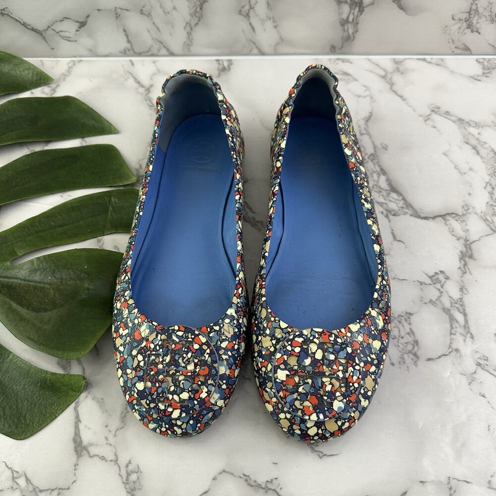 Tory Burch Womens Reva Ballet Flats Size 7 Blue Red Speckle Print Patent Leather - Picture 2 of 8